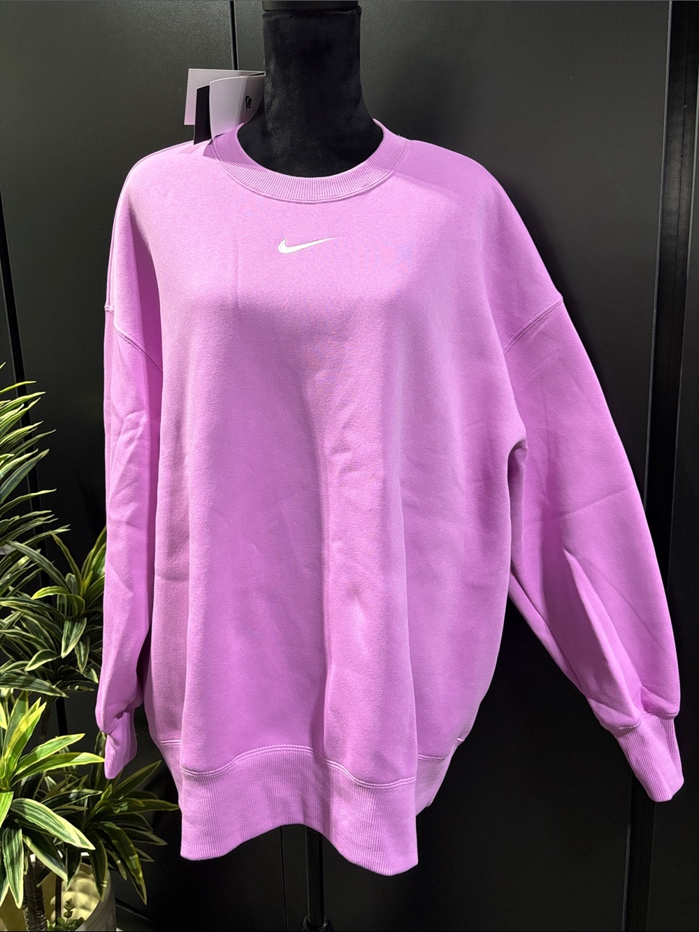 Nike Oversized Pullover Sweatshirt,fleece lined, soft,embroidered logo